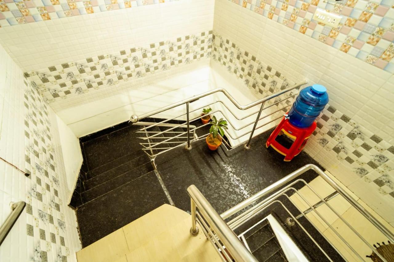 ホテル Sri Vinayaga Residency Rāmeswaram エクステリア 写真